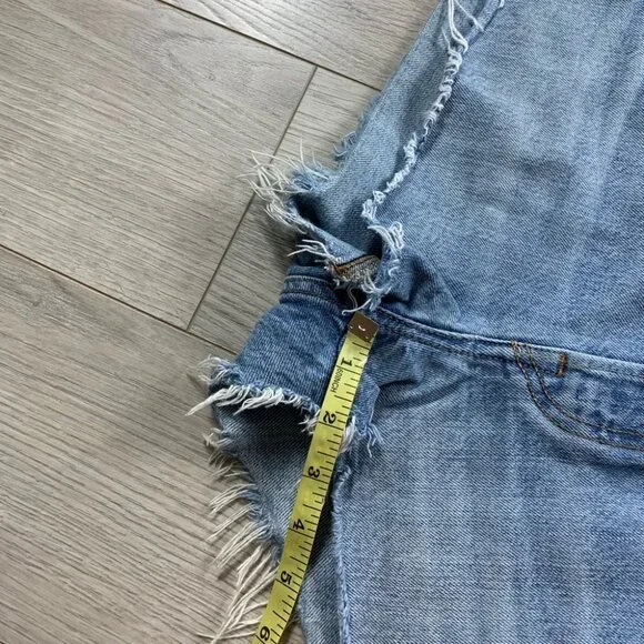 Levi’s 501 High Raw Cut Off Shorts - Picture 10 of 10